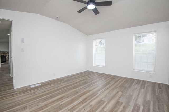 1946 Spoon Hollow Rd, Rutledge, TN 37861