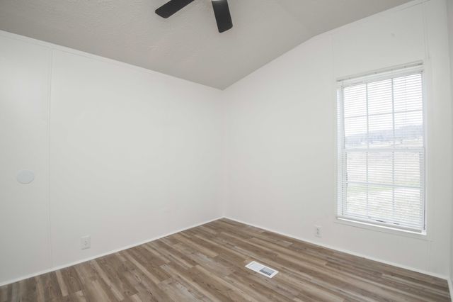 1946 Spoon Hollow Rd, Rutledge, TN 37861