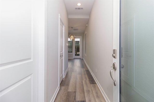 6708 Parker Oaks Lane, Houston, TX 77076