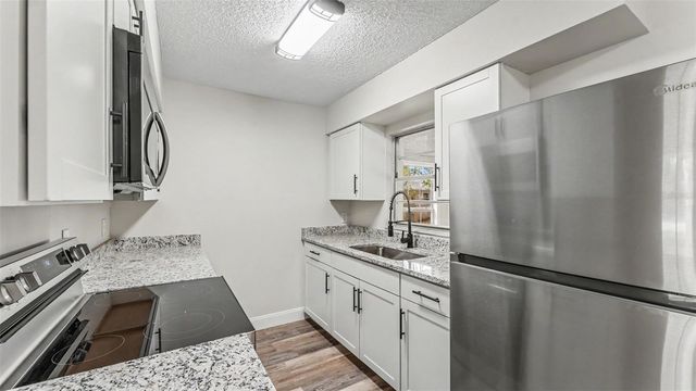 9047 DAMASCUS AVENUE, Polk City, FL 33868