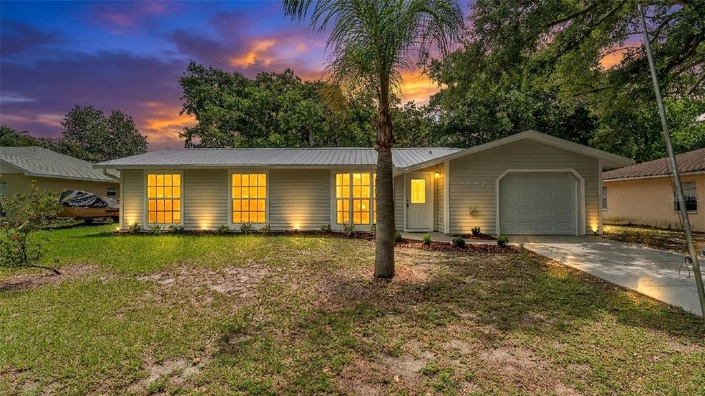 9047 DAMASCUS AVENUE, Polk City, FL 33868