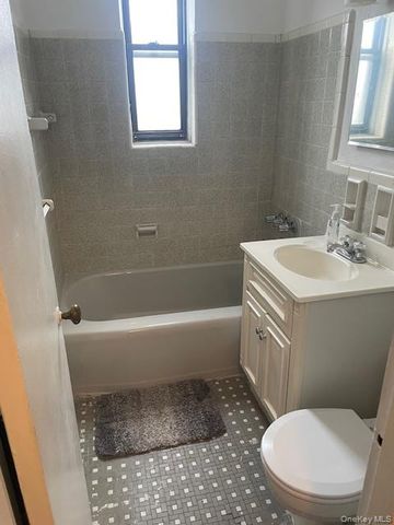 14010 84th Drive 6G, Briarwood, NY 11435