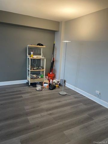 14010 84th Drive 6G, Briarwood, NY 11435