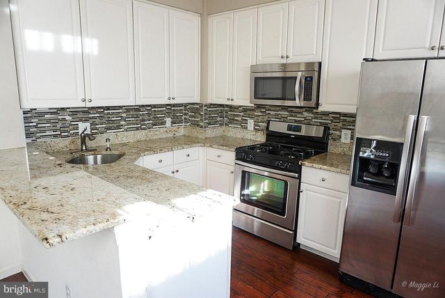 6004 LINCOLNIA RD, Alexandria, VA 22312