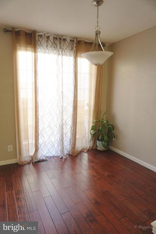 6004 LINCOLNIA RD, Alexandria, VA 22312