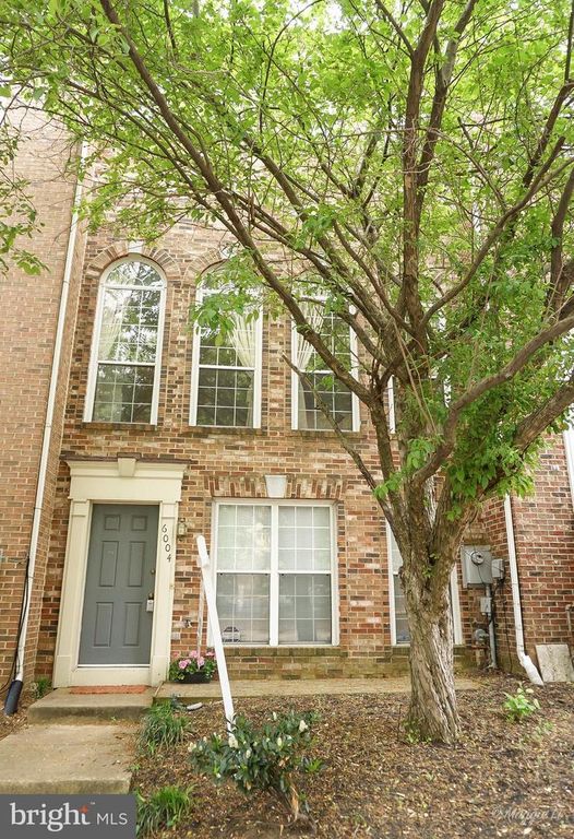 6004 LINCOLNIA RD, Alexandria, VA 22312