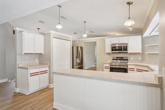 3911 SE 44TH STREET, Ocala, FL 34480