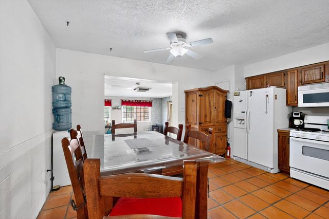 1 Dino Court, Peralta, NM 87042