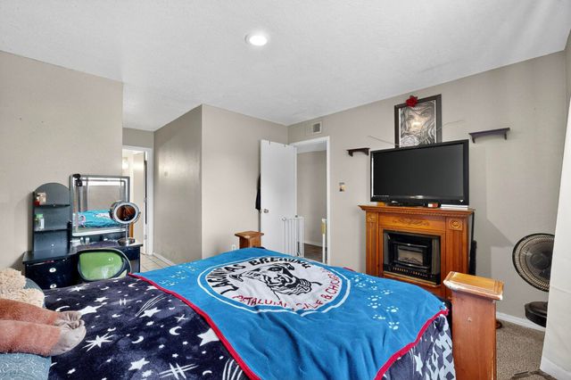 1 Dino Court, Peralta, NM 87042