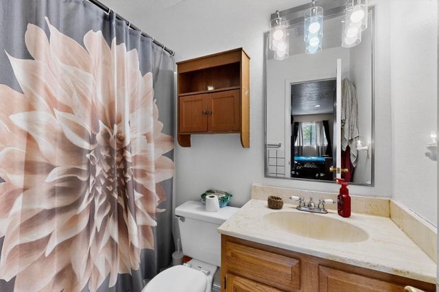 1 Dino Court, Peralta, NM 87042