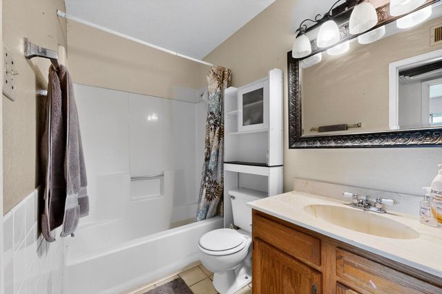1 Dino Court, Peralta, NM 87042
