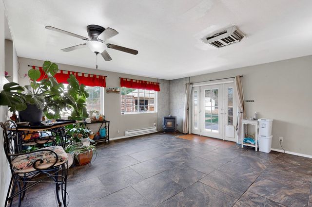 1 Dino Court, Peralta, NM 87042