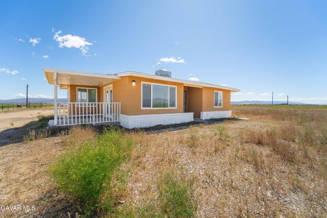 49040 W 70th Street, Lancaster, CA 93536