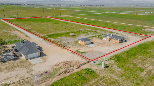 49040 W 70th Street, Lancaster, CA 93536