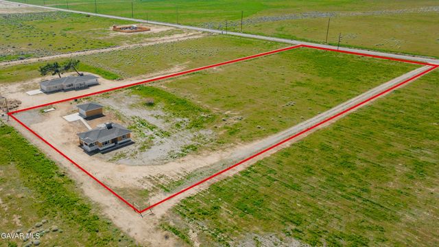 49040 W 70th Street, Lancaster, CA 93536