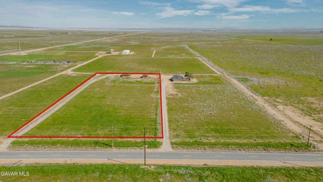 49040 W 70th Street, Lancaster, CA 93536