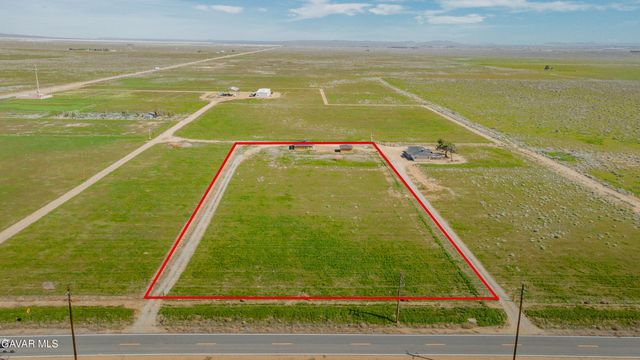 49040 W 70th Street, Lancaster, CA 93536