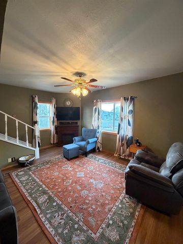 909 Illinois Street, Walkerton, IN 46574