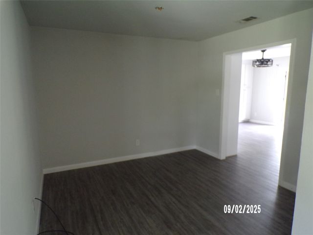 6407 Stonewall Street, Greenville, TX 75402