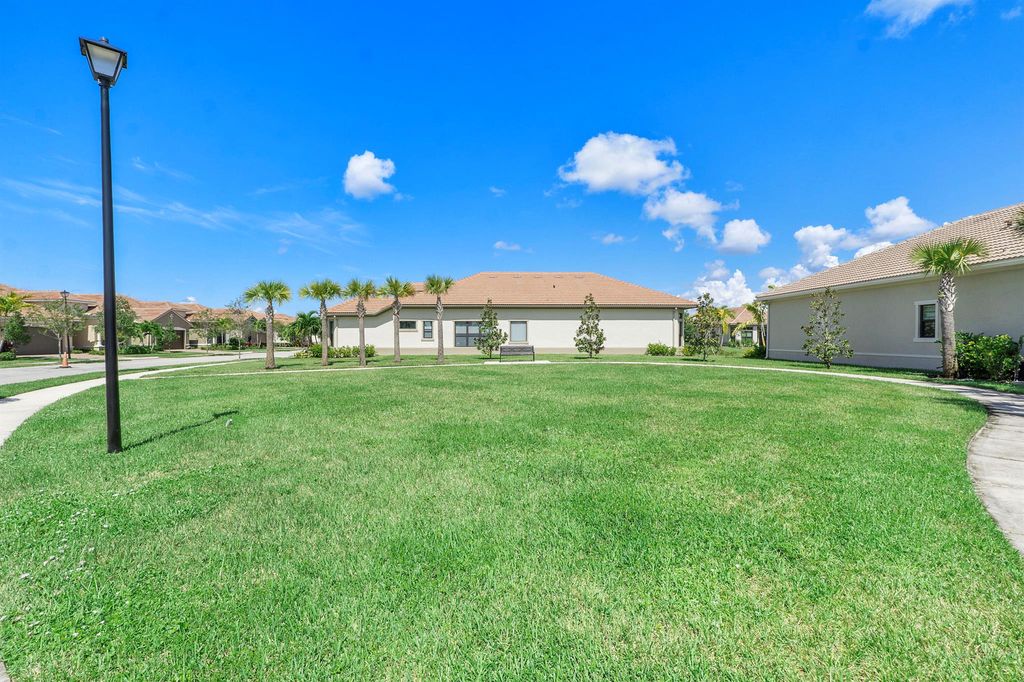 Image 29 of property listing at 11970 Leon Circle S, Parkland, FL 33076