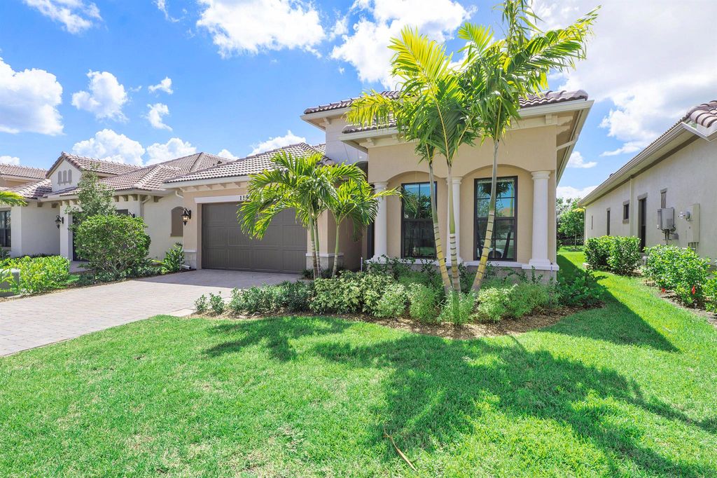 Image 3 of property listing at 11970 Leon Circle S, Parkland, FL 33076