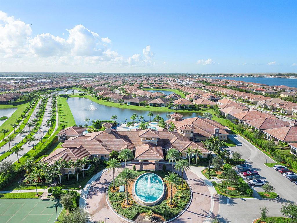 Image 32 of property listing at 11970 Leon Circle S, Parkland, FL 33076