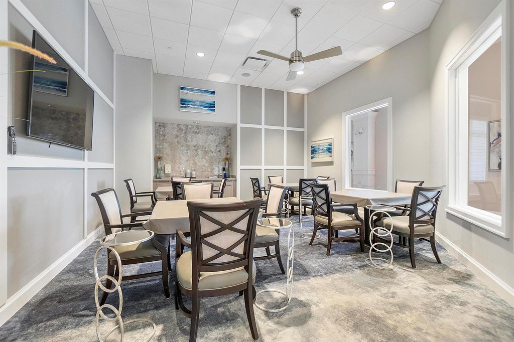 Image 38 of property listing at 11970 Leon Circle S, Parkland, FL 33076