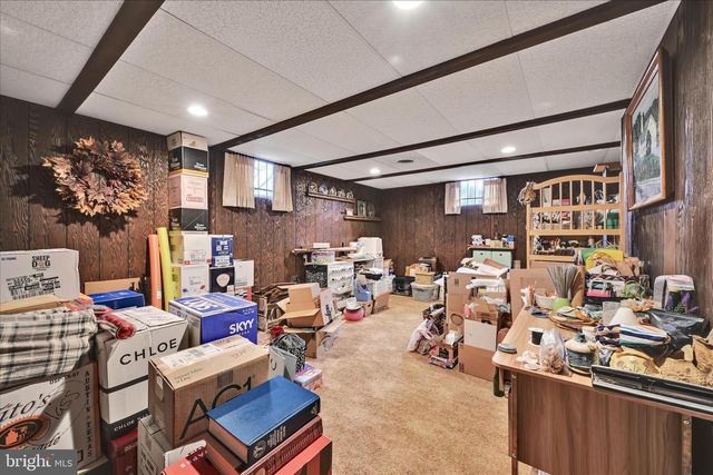 1892 WEAVERTOWN RD, Douglassville, PA 19518