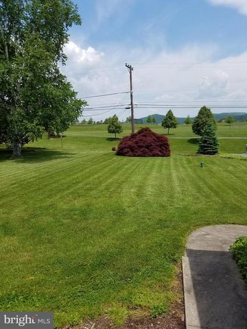 1892 WEAVERTOWN RD, Douglassville, PA 19518