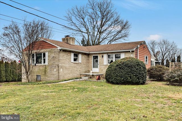 1892 WEAVERTOWN RD, Douglassville, PA 19518