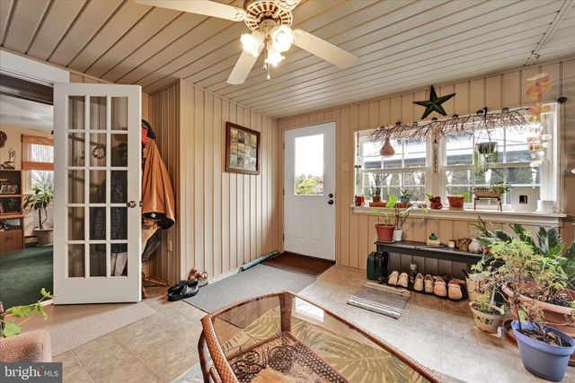 1892 WEAVERTOWN RD, Douglassville, PA 19518