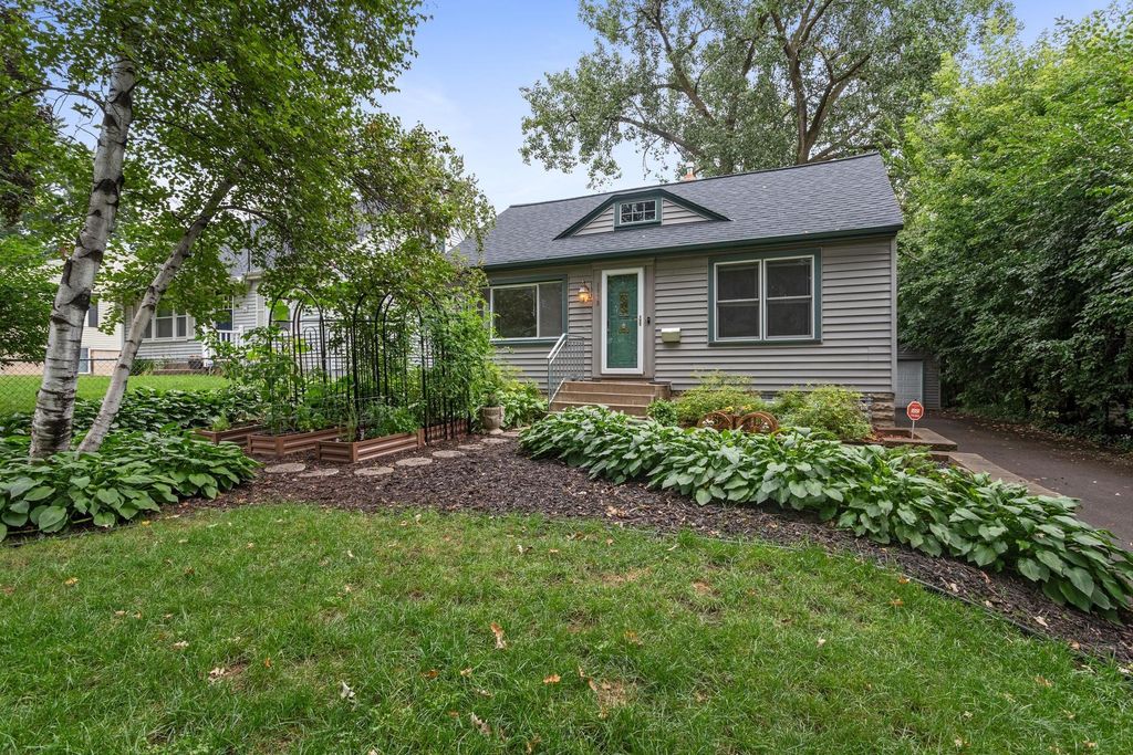 6919 Newton Avenue S, Richfield, MN 55423