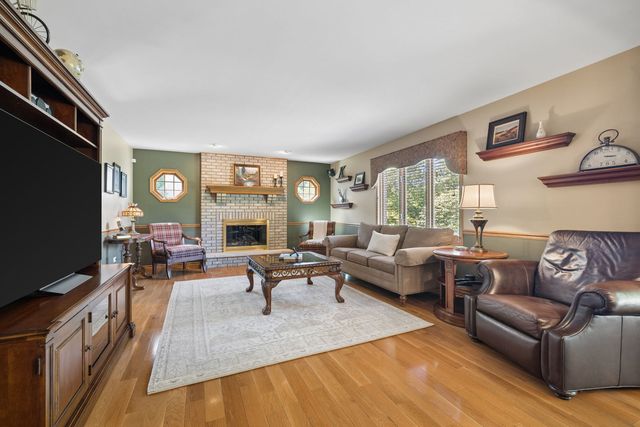 8130 Edgebrook Lane, Tinley Park, IL 60487
