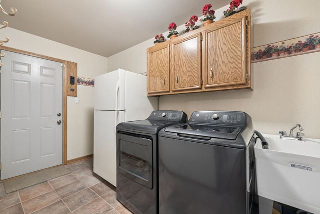8130 Edgebrook Lane, Tinley Park, IL 60487