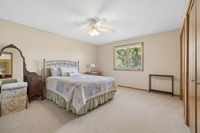 8130 Edgebrook Lane, Tinley Park, IL 60487
