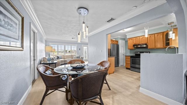 511 SE 34th TER, Cape Coral, FL 33904