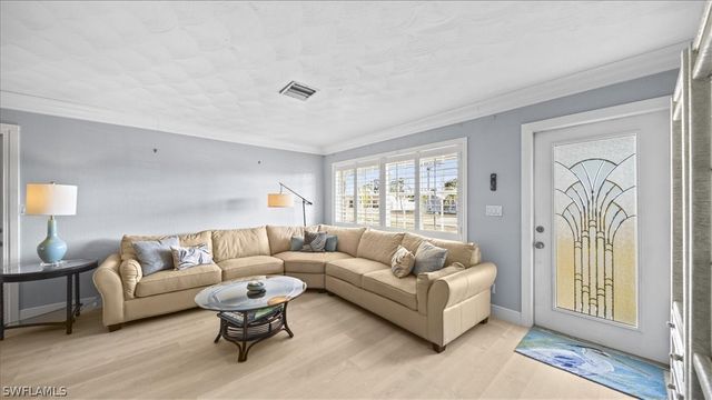 511 SE 34th TER, Cape Coral, FL 33904