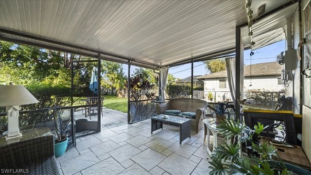 511 SE 34th TER, Cape Coral, FL 33904