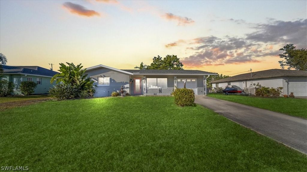 511 SE 34th TER, Cape Coral, FL 33904