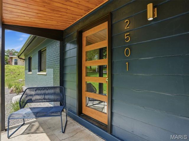2501 Trossock Lane, Unincorporated, MO 63122