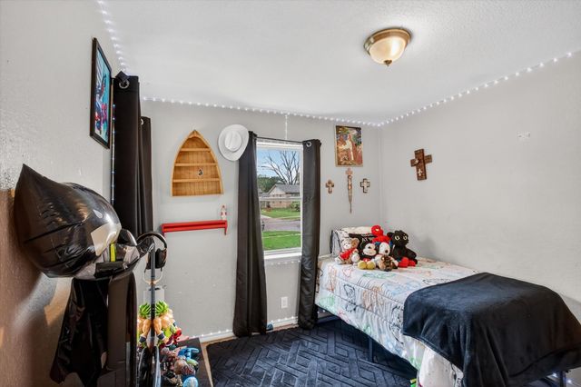 2231 Loyce Drive, Mesquite, TX 75149