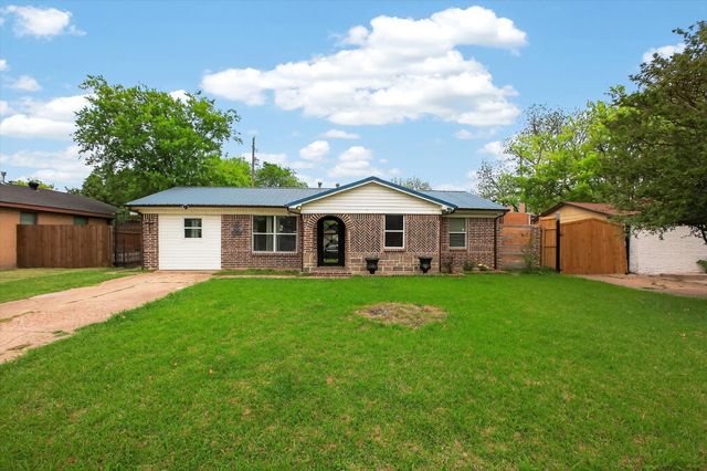 2231 Loyce Drive, Mesquite, TX 75149