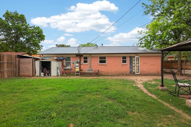 2231 Loyce Drive, Mesquite, TX 75149