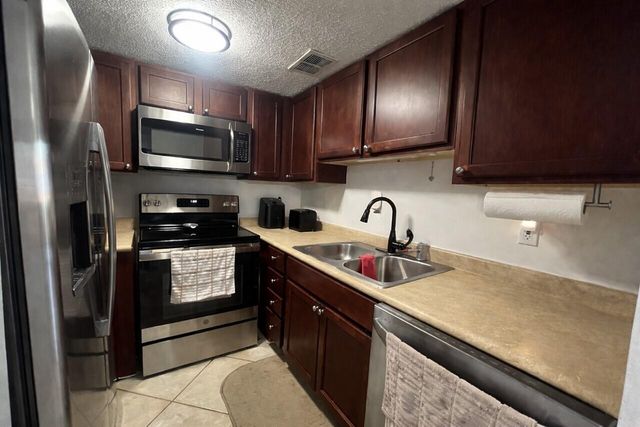 101 Old Ferry Road 37B, Shalimar, FL 32579