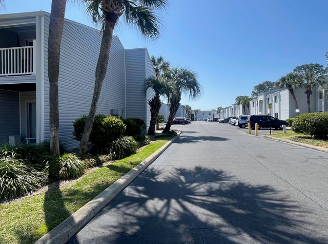 101 Old Ferry Road 37B, Shalimar, FL 32579