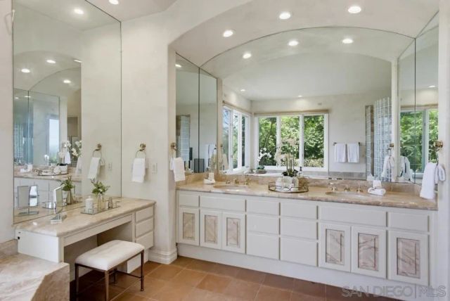 18103 Via Ascenso, Rancho Santa Fe, CA 92067