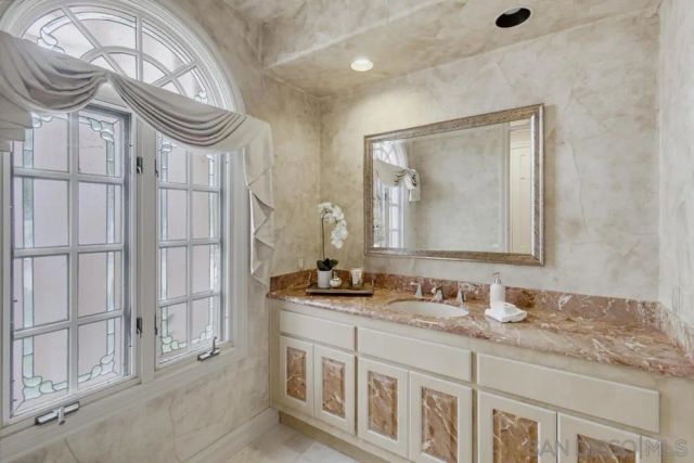 18103 Via Ascenso, Rancho Santa Fe, CA 92067