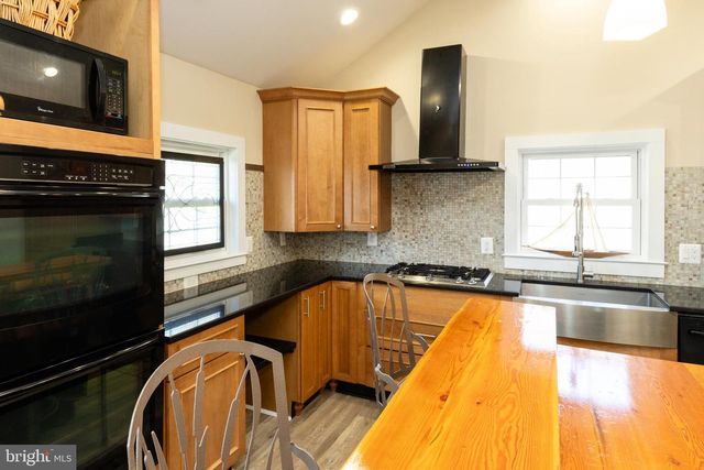 38338 POINT BREEZE RD, Coltons Point, MD 20626