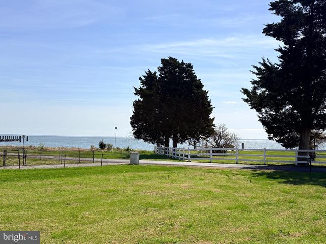38338 POINT BREEZE RD, Coltons Point, MD 20626