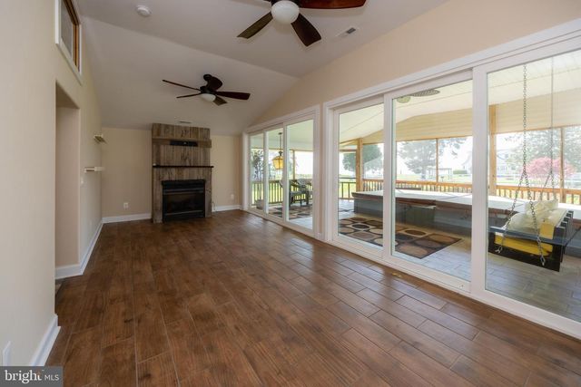 38338 POINT BREEZE RD, Coltons Point, MD 20626